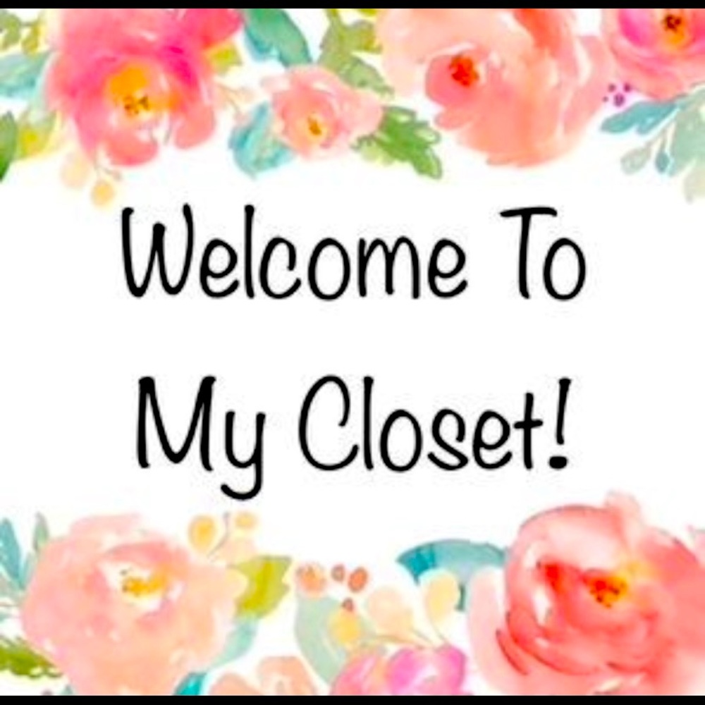 SALE ALL DRESSES 👗 PRICED TO SELL